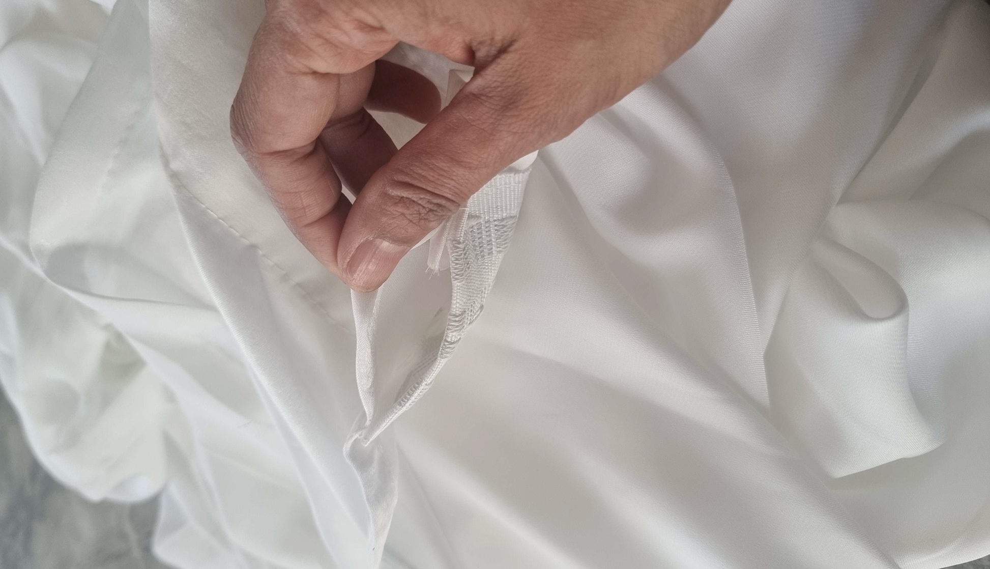 SheerCurtains-White - Trendy Home Decors and Furnishings